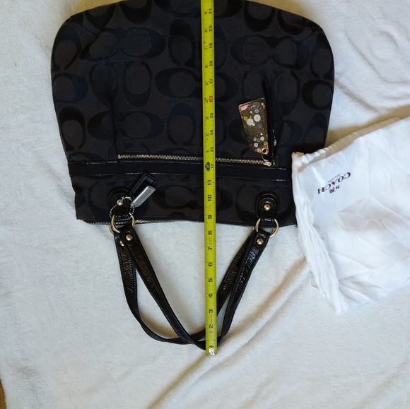 Coach purse black with dust bag 😍 - Picture 6 of 9